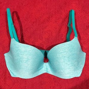 Pink/Victoria’s secret bra!